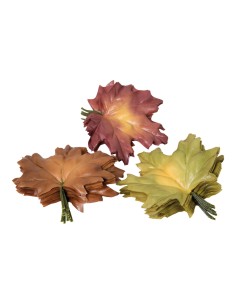 Hojas de arce para escaparates de otoño en tiendas y centros comerciales