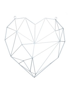 Contorno corazón de metal con ojales para la decoración de espacios en hoteles y escaparates en tiendas