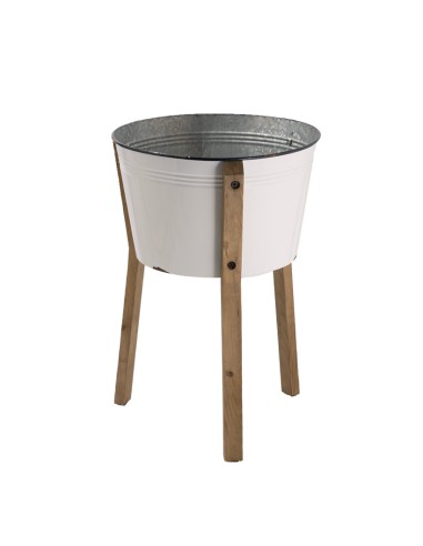 Cubo de metal con base de madera para la decoración de espacios en hoteles y escaparates en tiendas