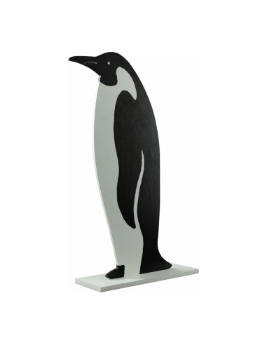 Pingüino para decoración de escaparates en invierno