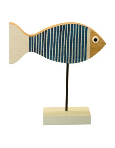Pescado en plato base para la decoración de verano en escaparates de tiendas o comercios 2