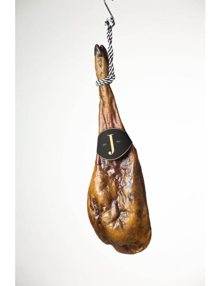 Jamones ibéricos de imitación, réplica de jamón ibérico, ficticio de jamón ibérico, jamones ibéricos de plástico