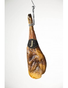 Jamones ibéricos de imitación, réplica de jamón ibérico, ficticio de jamón ibérico, jamones ibéricos de plástico 2